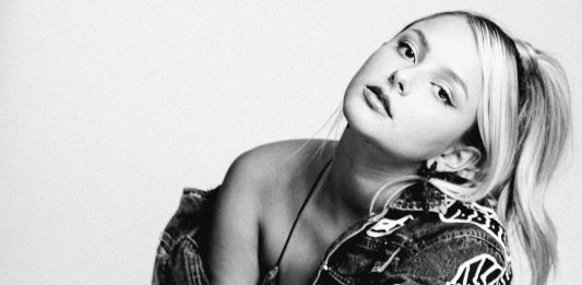 A gaúcha Laura Schadeck lança novo single intitulado Protagonista