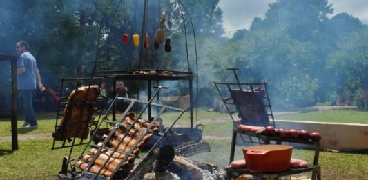 No dia 20, o encerramento fica por conta de um A Ferro e Fogo especial, que reunirá todos os convidados.