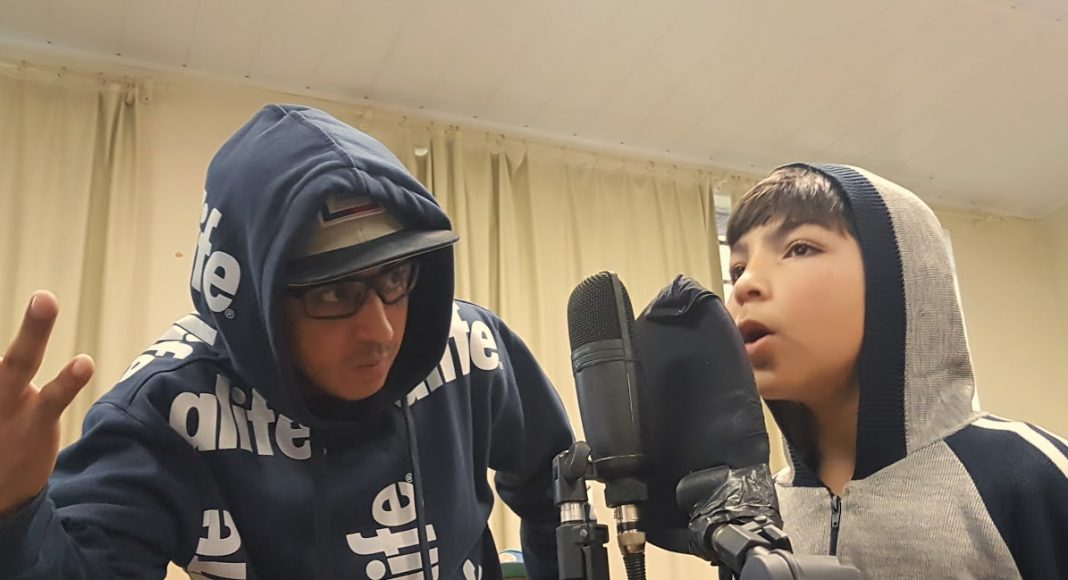 Cultura Hip Hop Nas Escolas apresenta novas músicas dos estudantes