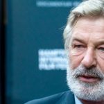 Amigos afirmam que Alec Baldwin deve abandonar carreira artística após acidente com arma