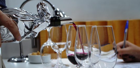Melhores Vinhos de Flores da Cunha: avaliação das amostras ocorre nesta semana