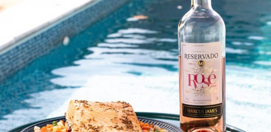 Marca de vinhos Reservado Marcus James, da Vinícola Aurora, apresenta duas novas versões