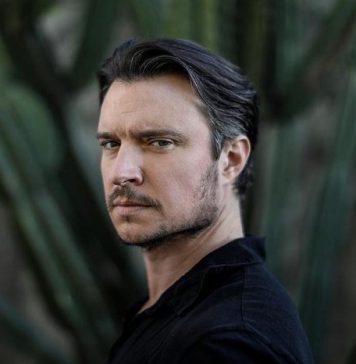 Ator da série Bones é encontrado morto em casa