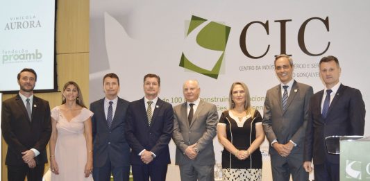 CICS Serra oficializa posse de diretoria para gestão 2021-2022
