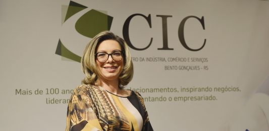 Marijane Paese faz história ao assumir presidência do CIC-BG