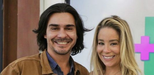 Com prisão decretada, André Gonçalves comemora 6 anos com Dani Winits