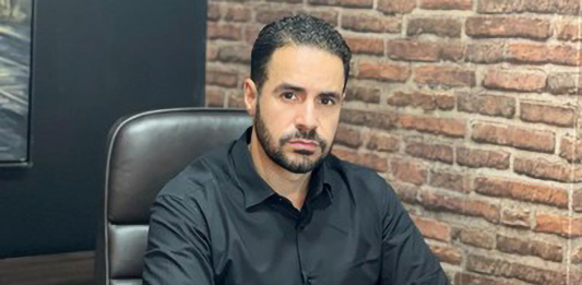 Adriano Oliveira, sócio e head de atendimento na empresa Publiset