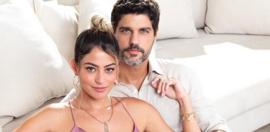Carol Castro anuncia separação de Bruno Cabrerizo