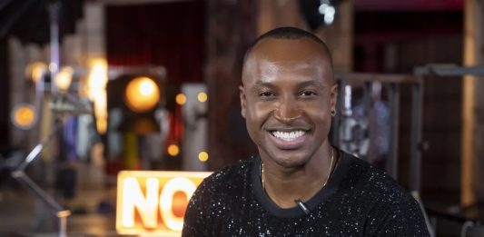 Thiaguinho anuncia lança single inédito 'Delirante'
