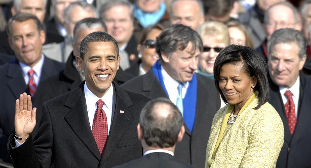 Imagem: Em 2009, Barack Obama assume a presidência dos Estados Unidos.