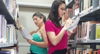 Biblioteca Pública de Bento Gonçalves realiza inventário do acervo