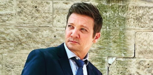 Jeremy Renner passa por cirurgias e fica na UTI após acidente; estado ainda é crítico