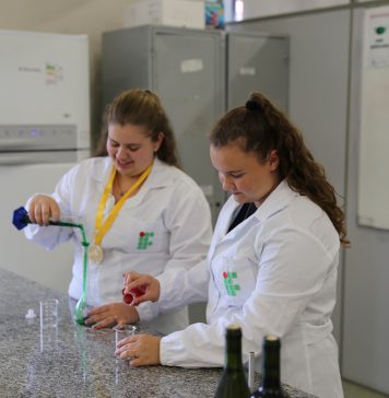 Estudante do IFRS Campus Bento Gonçalves recebe Medalha de Ouro na Olimpíada Nacional de Ciências