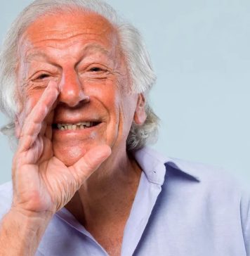 Juca Chaves, compositor e humorista, morre aos 84 anos