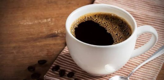 Café causa gastrite? Aumenta a pressão? Emagrece? Tire essas e outras dúvidas sobre a bebida