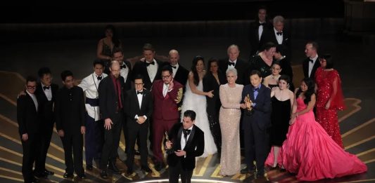 Imagem: Jonathan Wang, produtor de 'Tudo em todo o lugar ao mesmo tempo' — Foto: REUTERS/Carlos Barria