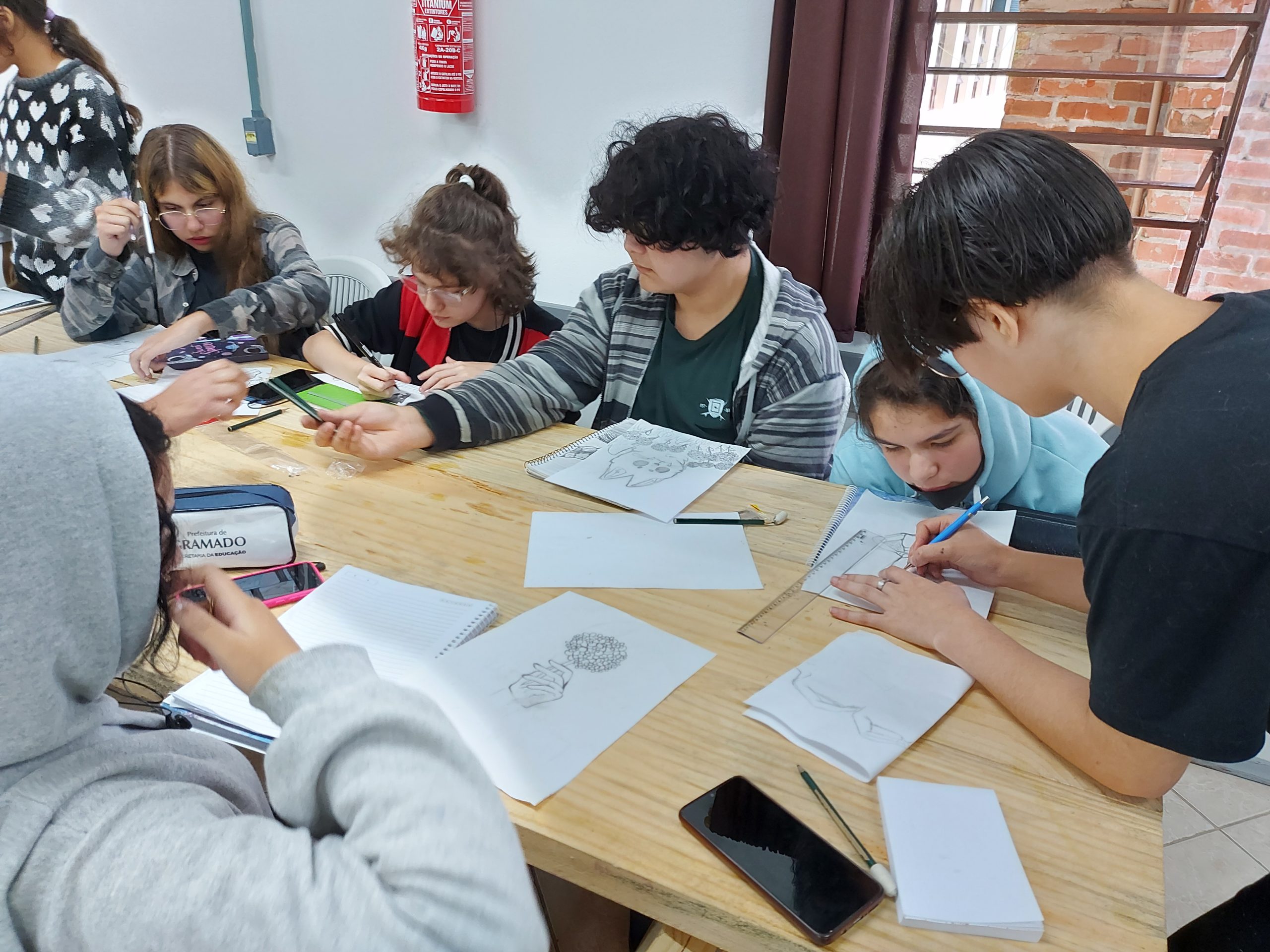 Crianças de Gramado participam do projeto ‘Historiando com as Artes’