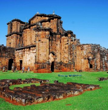 Imagem: Ruínas em São Miguel das Missões (RS)/Wikimedia Commons