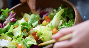 Veja cinco receitas de molho para deixar sua salada mais gostosa