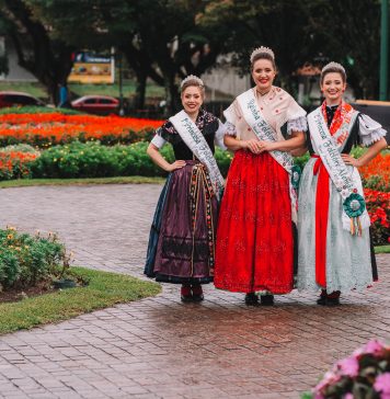 Imagem: Corte que se despedirá no baile/Divulgação/Comunicação PMNP