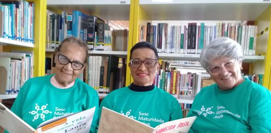 Imagem: Contação de Histórias Maturidade Ativa/Crédito Claudia Melane