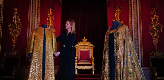 Coroação do Rei Charles III: Convidados famosos, comidas e ritos especiais