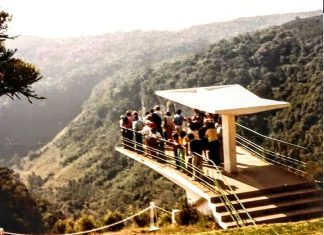 Imagem: Antigo Mirante da Cascata do Caracol/
Grupo Memória