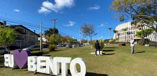 Tarde na Praça é neste domingo em Bento Gonçalves