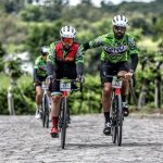 Imagem: Ciclista Lucas Fernandes Dorneles durante o GFNY Bento 2022/Crédito Sportograf