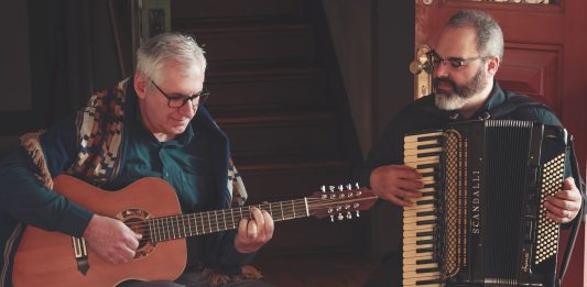 Imagem: Duo de Viola e Acordeon1 -Credito TatieliS perry
