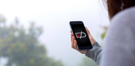 Acabou a energia? Sem desespero: seis formas alternativas de recarregar o celular