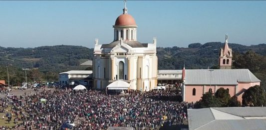 Imagem: Santuário de Nossa Senhora de Caravaggio, em Farroupilha