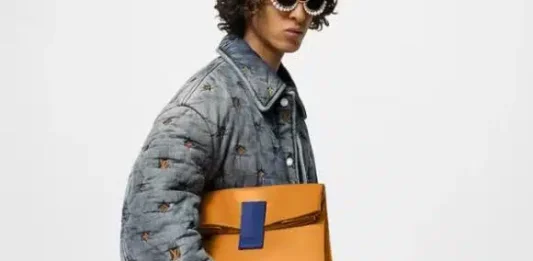 Louis Vuitton lança bolsa caríssima que imita saco de pão, clientes fazem fila para comprar