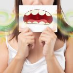 Balas e chicletes realmente ajudam a combater o mau hálito?
