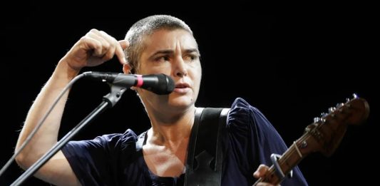 A cantora Sinead O'Connor morreu de causas naturais, diz legista