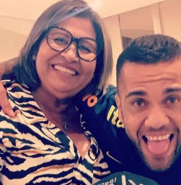 A espanhola que acusa Daniel Alves por estupro vai processar também a mãe do ex-jogador