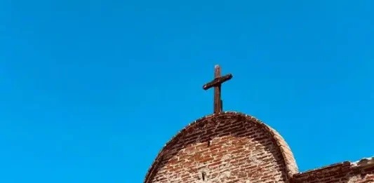 Igreja é condenada no Judiciário por divulgar adultério em culto
