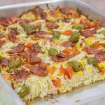 Aprenda a preparar pizza caseira de massa mole, fácil e deliciosa