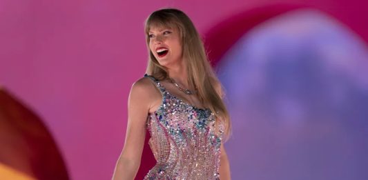 Rede social X impede busca pelo nome de Taylor Swift, entenda.