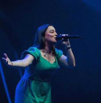Cantora de Estrela é finalista em reality show nacional de música