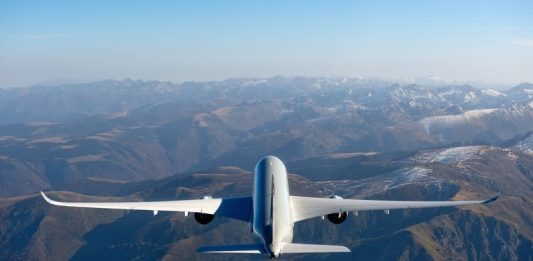 Para onde vão os dejetos dos banheiros de avião?
