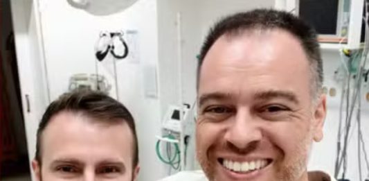 Médico que salva vítima da Boate Kiss tem reencontro inusitado Médico que salva vítima da Boate Kiss tem reencontro inusitado