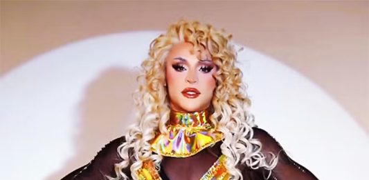 Pabllo Vittar anuncia Joelma no álbum 'Batidão tropical 2' e põe bloco na rua