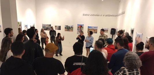 Caxias do Sul promove exposições com intérpretes de Libras durante todo ano