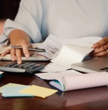 Dificuldades financeiras? Especialistas dão dicas para fazer o salário durar!