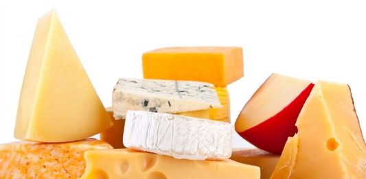 Surto de bactéria Listeria em queijos mata duas pessoas e deixa 11 internadas