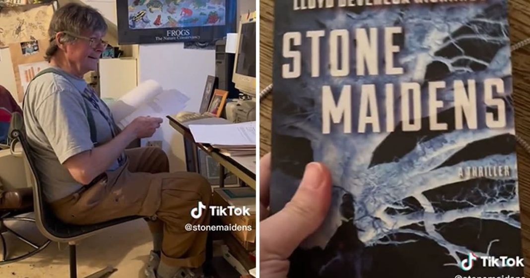 Romance flopado de 2012 vira líder de vendas após filha de autor viralizar no Tiktok