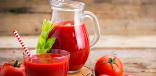 Suco de tomate pode matar Salmonella e outras bactérias, descobrem cientistas