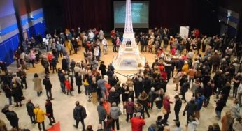 Desclassificado pelo Guiness: Artista leva 8 anos construindo torre Eiffel de palitos