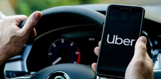 Uber lança função ‘corrida protegida’ para adolescentes